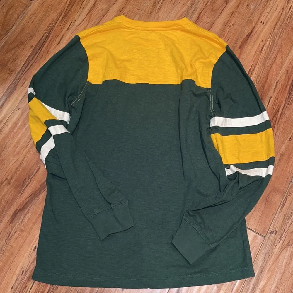 NFL Greenbay Team men’s GIII Apparel group long sleeve Shirt size medium‎